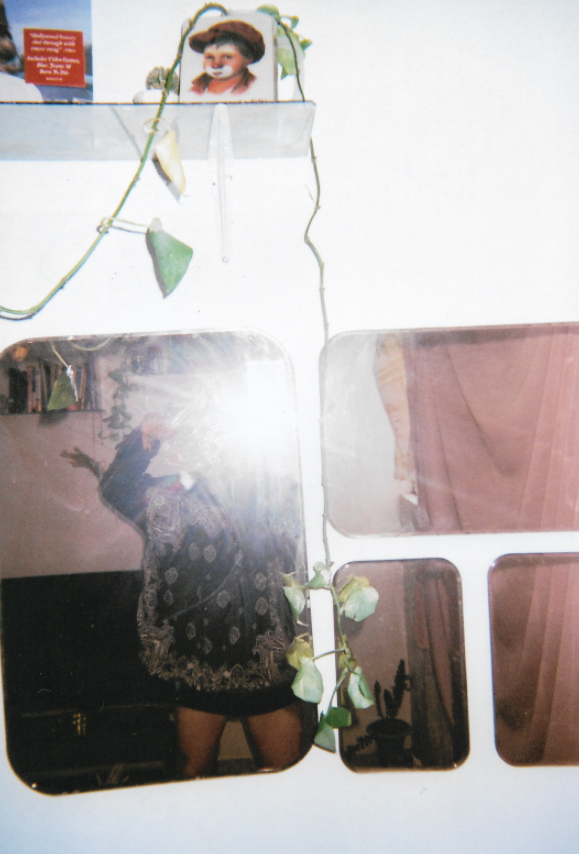 DISPOSABLE DIARY: Anette Flores