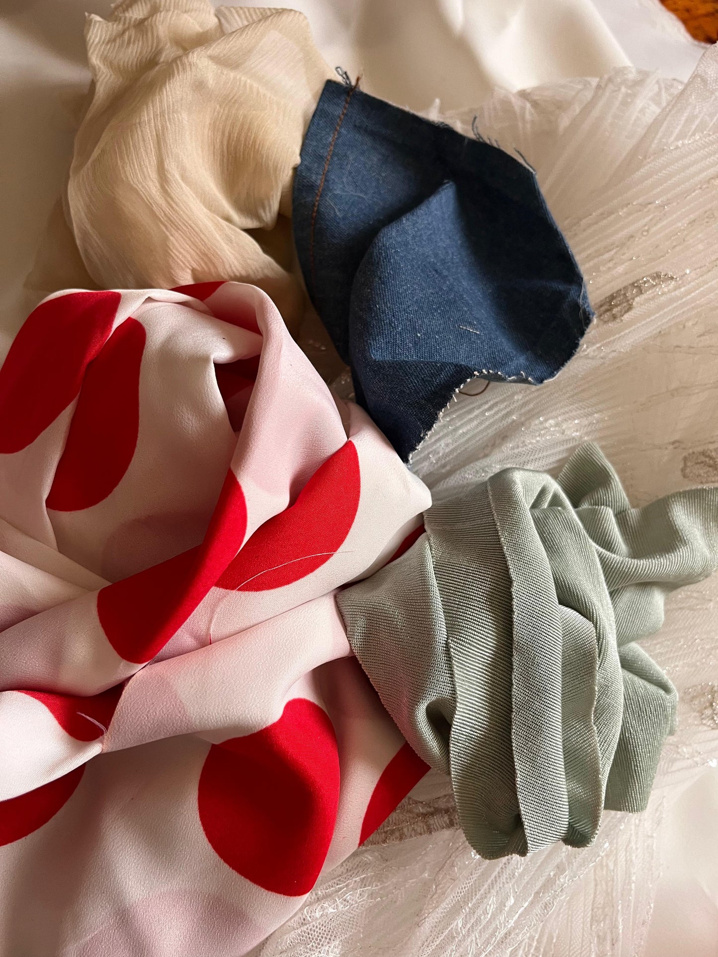 Collage Textil con Rafaella Clo